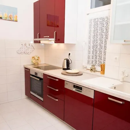 Apartment Darko - Spacious Split